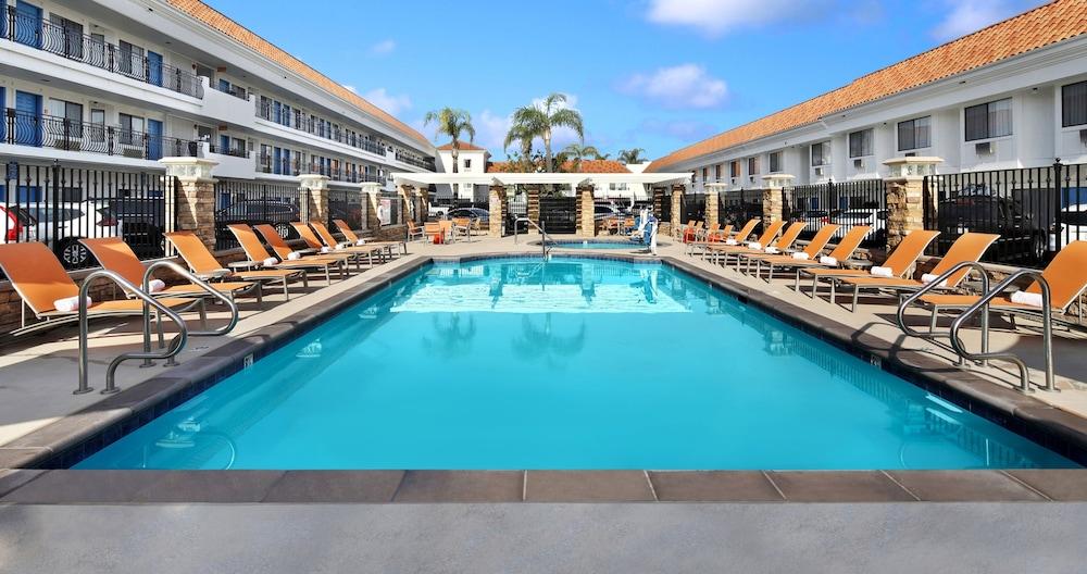 Tropicana Inn & Suites Anaheim Exteriér fotografie