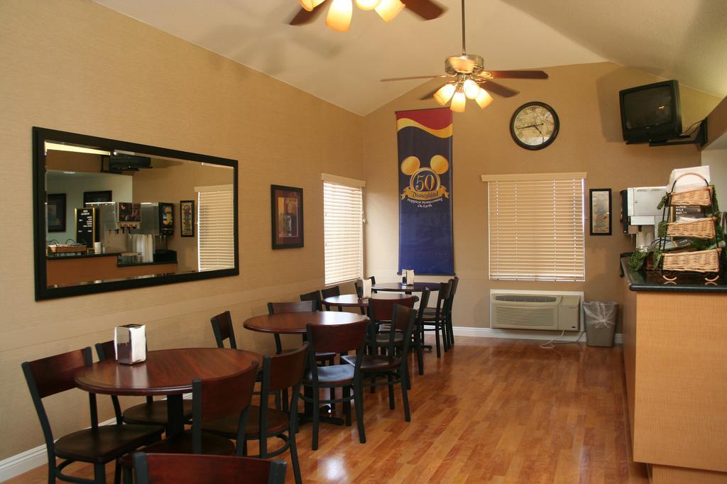 Tropicana Inn & Suites Anaheim Restaurace fotografie